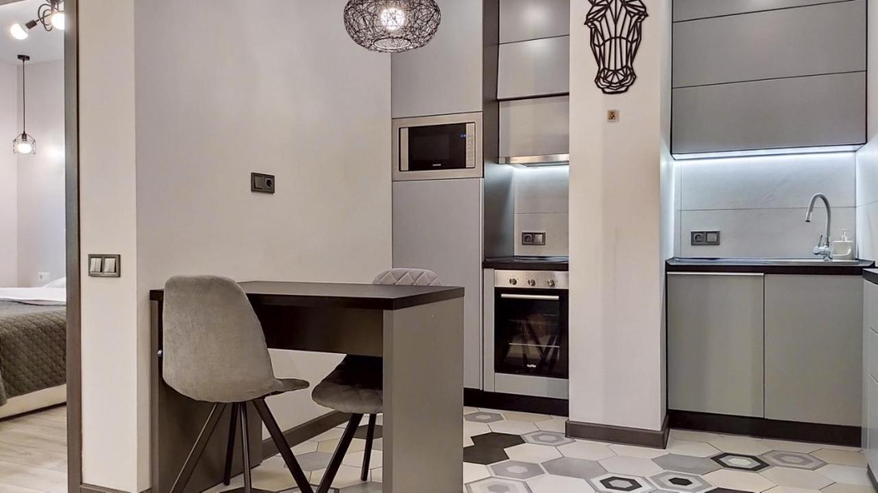 Petrovdom 52,67,205,213 In Smart Apartments In New York Concept House Киев Экстерьер фото