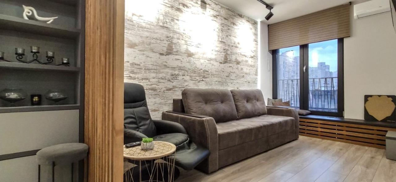 Petrovdom 52,67,205,213 In Smart Apartments In New York Concept House Киев Экстерьер фото