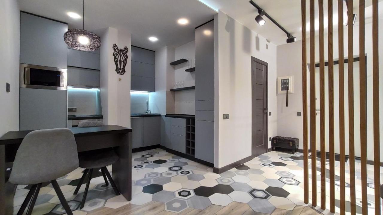 Petrovdom 52,67,205,213 In Smart Apartments In New York Concept House Киев Экстерьер фото